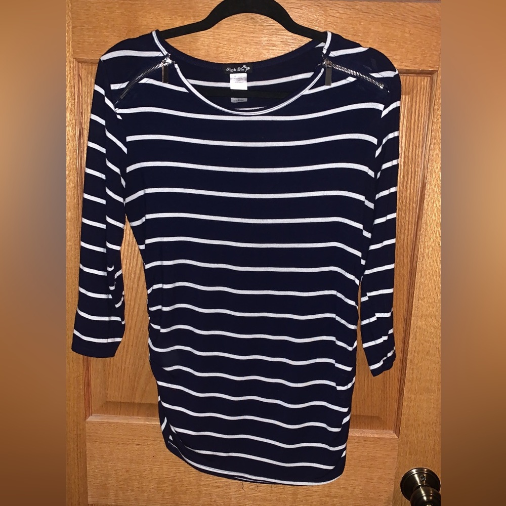 Maternity top